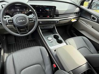 New 2026 Kia Carnival LXS FWD video 2