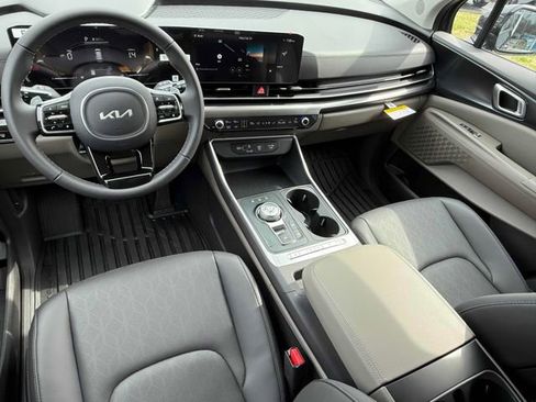 New 2026 Kia Carnival LXS FWD image 2