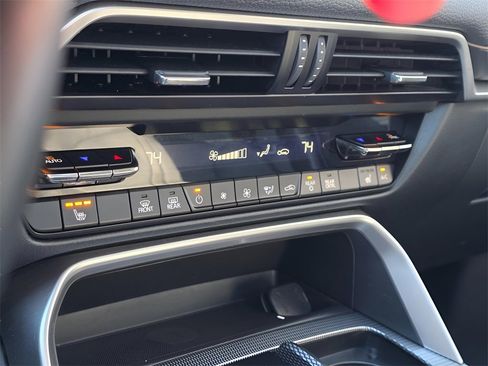 Used 2024 MAZDA CX-90 3.3 Turbo w/ Premium Package image 30