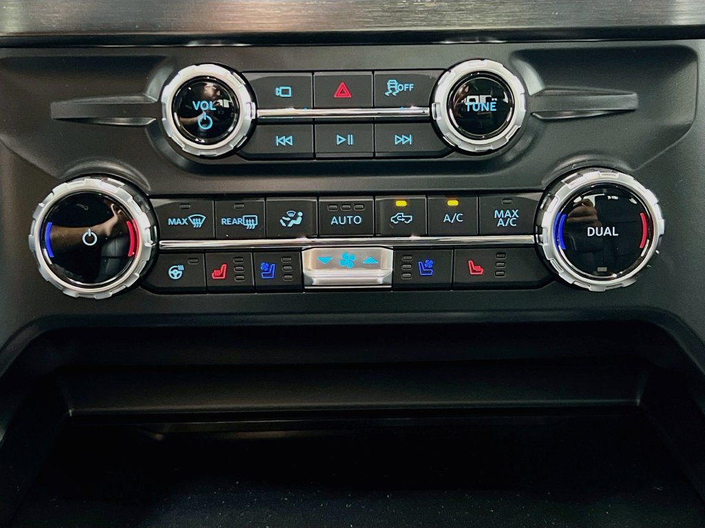New 2026 Ford F350 Lariat w/ Lariat Premium Package AWD/4WD image 9
