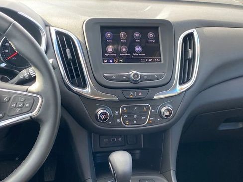 Certified 2024 Chevrolet Equinox LT image 9