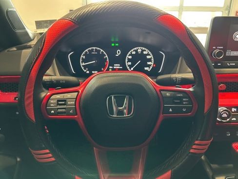 Used 2025 Honda Civic Sport image 11