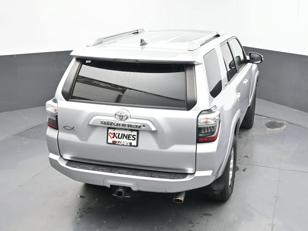 Used 2016 Toyota 4Runner SR5 Premium AWD/4WD image 11