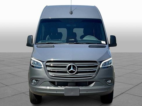 New 2025 Mercedes-Benz Sprinter 2500 image 3