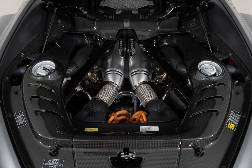 Used 2024 Ferrari 296 GTB RWD image 18