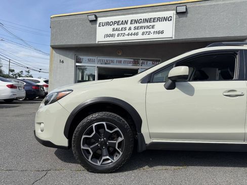 Used 2014 Subaru Crosstrek 2.0i Limited AWD/4WD image 10