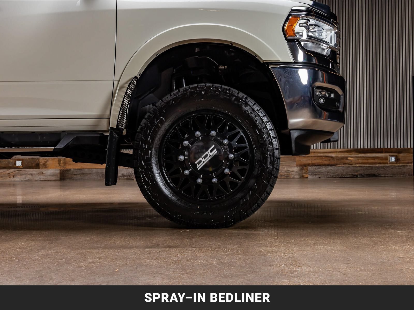 Used 2024 RAM 3500 Limited AWD/4WD image 11
