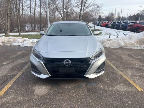Certified 2023 Nissan Altima 2.5 S image 2