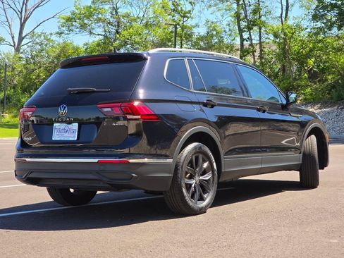 Certified 2024 Volkswagen Tiguan SE AWD/4WD image 25
