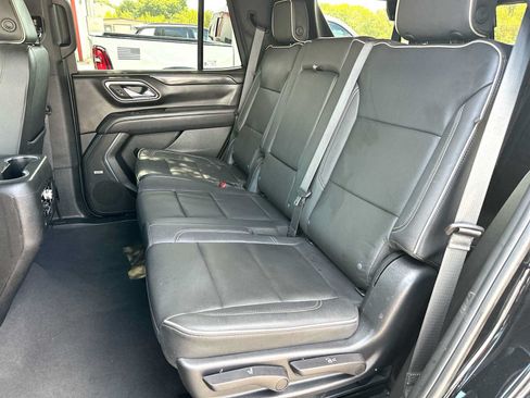 Used 2023 GMC Yukon SLT AWD/4WD image 23