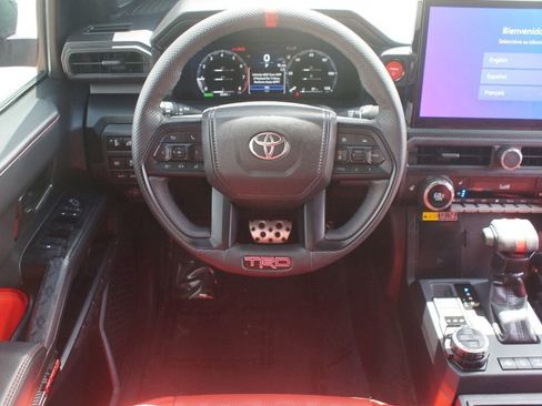 Used 2025 Toyota Tacoma TRD Pro AWD/4WD image 5