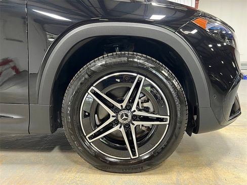 Used 2024 Mercedes-Benz EQB 250+ image 16