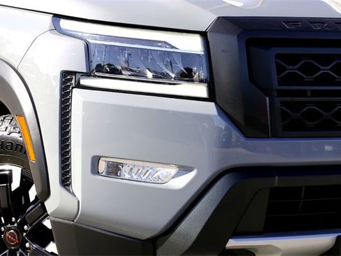 Used 2023 Nissan Frontier Pro-X w/ Technology Package image 3