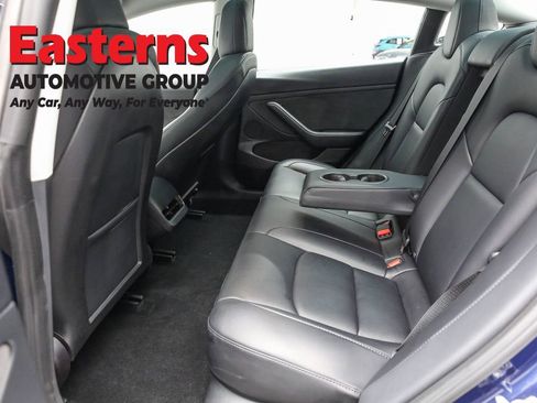 Used 2023 Tesla Model 3 Standard Range image 19