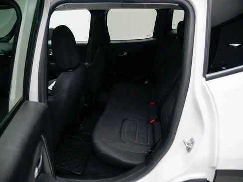 Used 2021 Jeep Renegade Latitude image 16