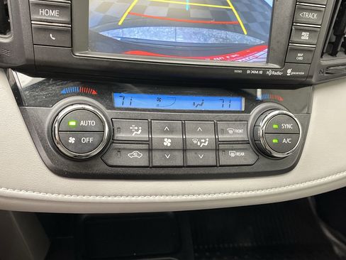 Used 2016 Toyota RAV4 XLE FWD image 19
