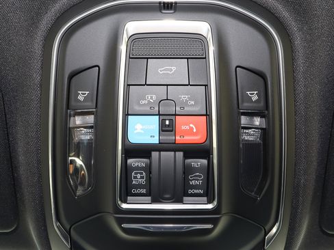 New 2025 Jeep Grand Cherokee Laredo X w/ Luxury Tech Group I image 29