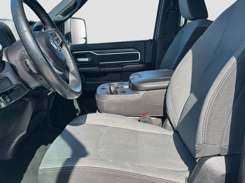 Used 2024 RAM 2500 Big Horn AWD/4WD image 19