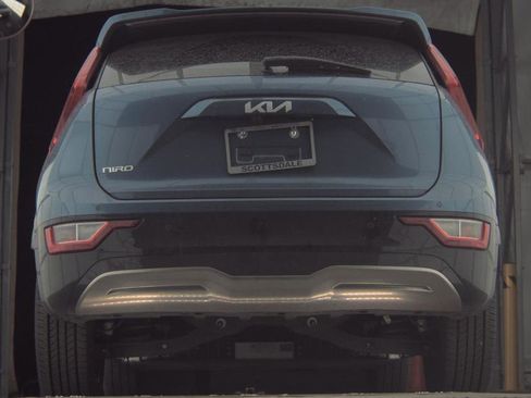 Certified 2023 Kia Niro Wind FWD image 6