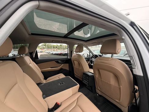 Used 2020 Audi Q7 3.0T Premium AWD/4WD image 9