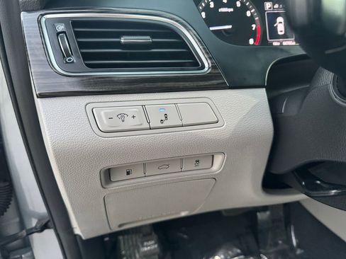 Used 2016 Hyundai Sonata Limited image 14