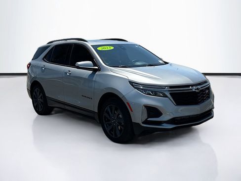 Used 2023 Chevrolet Equinox RS w/ RS Leather Package AWD/4WD image 3