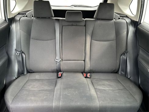 Used 2020 Toyota RAV4 LE image 18