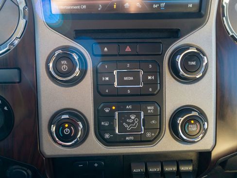 Used 2016 Ford F350 Lariat w/ Lariat Ultimate Package image 30