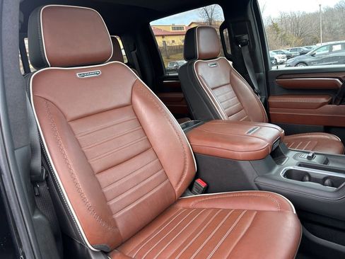 Used 2024 GMC Sierra 2500 Denali Ultimate w/ LPO, GMC Protection Package image 40