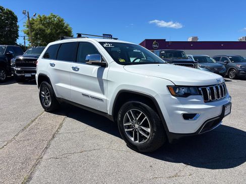 Certified 2017 Jeep Grand Cherokee Limited AWD/4WD image 5