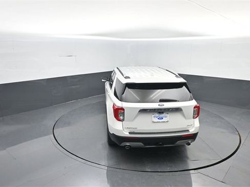 Certified 2023 Ford Explorer Limited w/ Equipment Group 301A image 29