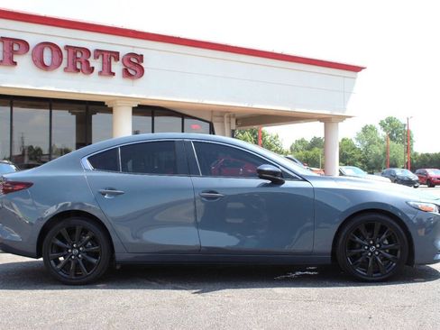 Used 2022 MAZDA MAZDA3 s image 1
