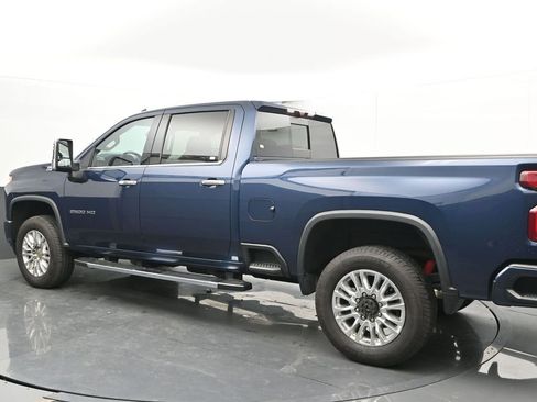 Used 2020 Chevrolet Silverado 2500 High Country w/ Z71 Off-Road Package image 8