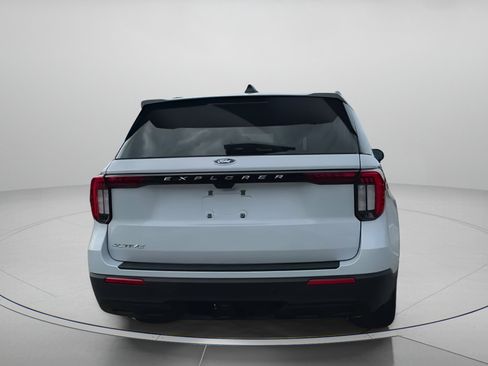 New 2026 Ford Explorer Active image 28