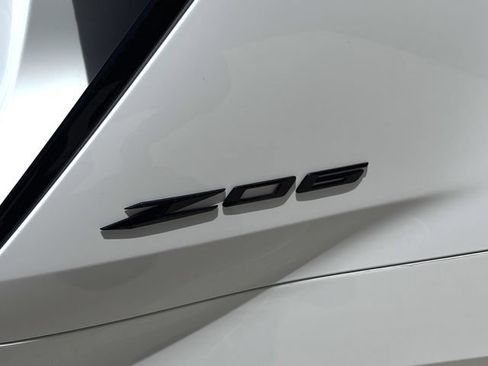 Used 2025 Chevrolet Corvette Z06 w/ Stealth Interior Trim Package RWD image 23