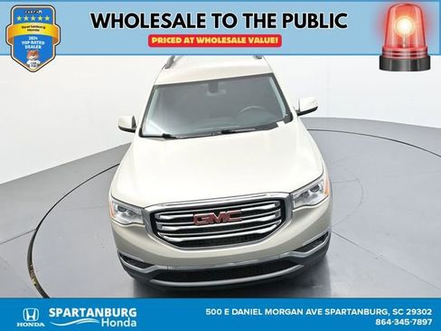 Used 2017 GMC Acadia SLE image 30