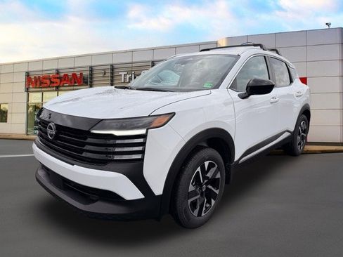 New 2026 Nissan Kicks SV w/ Cold Weather Package image 2