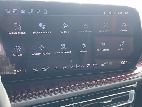 Used 2024 Chevrolet Traverse RS AWD/4WD image 18