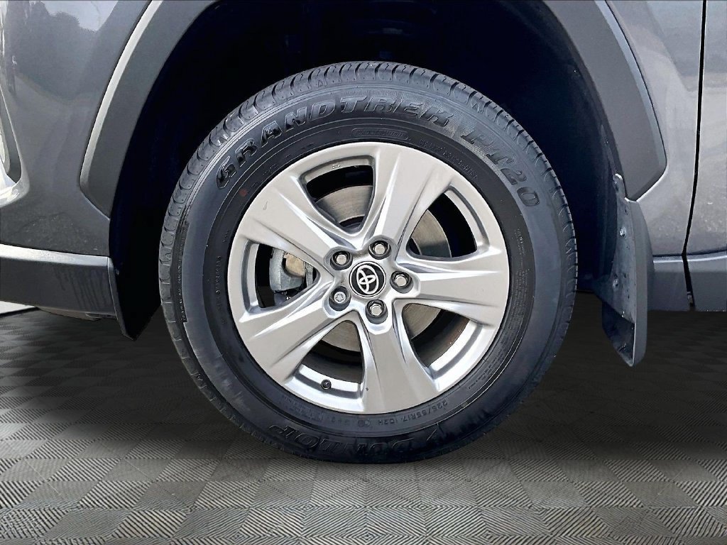 Used 2023 Toyota RAV4 XLE w/ Convenience Package AWD/4WD image 7