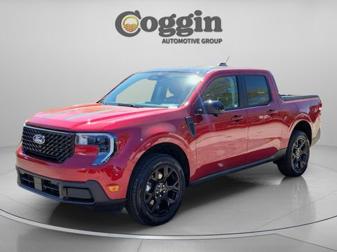 New 2026 Ford Maverick Lariat w/ Black Appearance Package AWD/4WD image 1