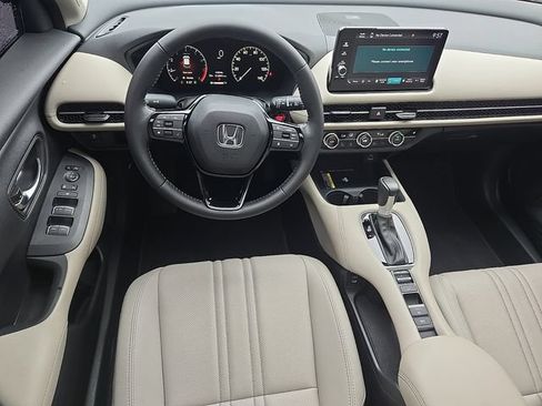 Used 2025 Honda HR-V EX-L image 11