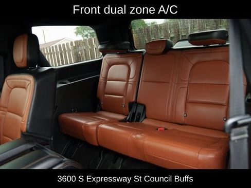 Used 2020 Lincoln Navigator Reserve AWD/4WD image 16