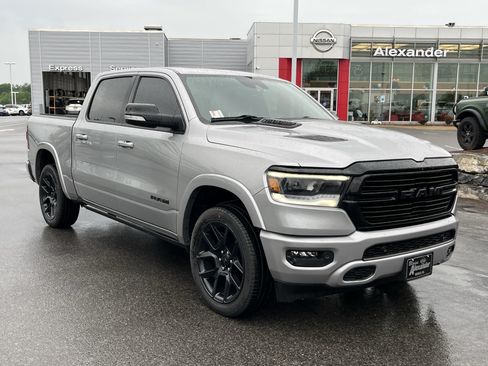 Used 2022 RAM 1500 Laramie AWD/4WD image 1