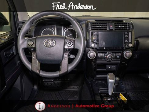Used 2022 Toyota 4Runner TRD Off-Road AWD/4WD image 6