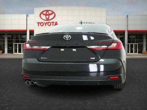 New 2026 Toyota Camry SE image 17