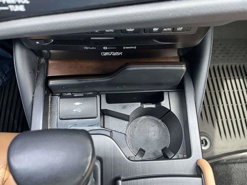 Used 2022 Lexus ES 350 Ultra Luxury FWD image 21