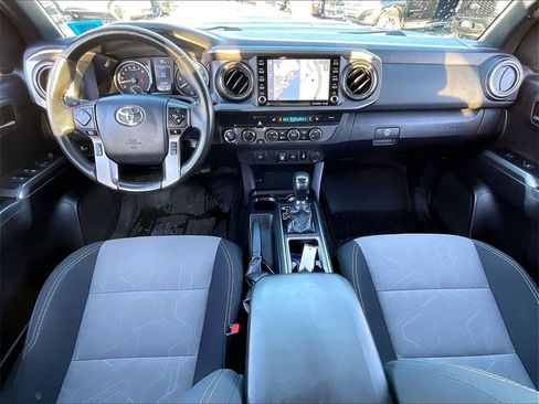 Used 2020 Toyota Tacoma TRD Sport image 20