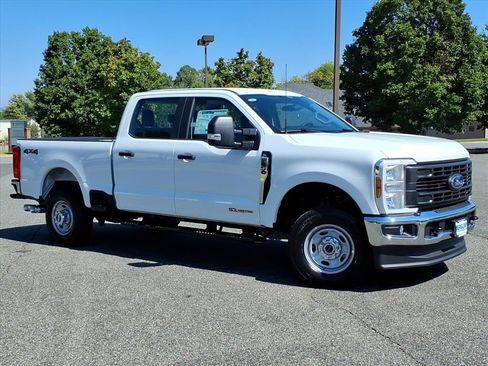 New 2026 Ford F250 XL image 2