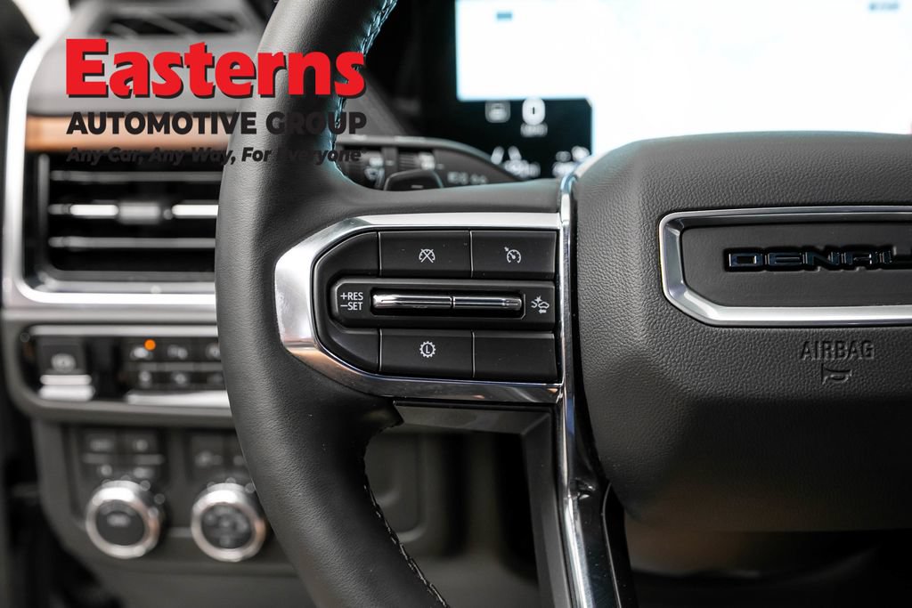 Used 2025 GMC Yukon Denali AWD/4WD image 16