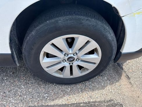 Used 2019 Subaru Outback 2.5i Premium AWD/4WD image 5